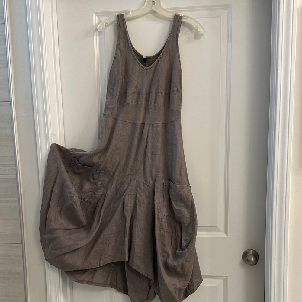 Chic Sleeveless Asymmetrical Dress in Taupe